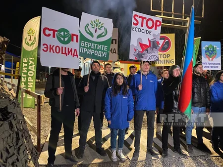 Акция протеста на дороге Ханкенди-Лачын продолжается и в вечерние часы