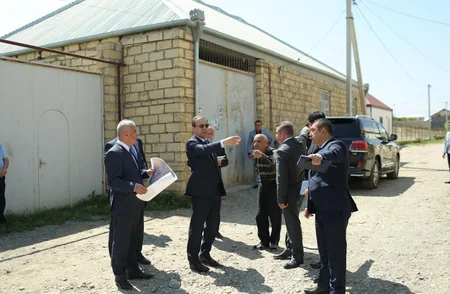 Gəncə Şəhər İcra Hakimiyyətinin başçısı sakinlərlə görüşüb