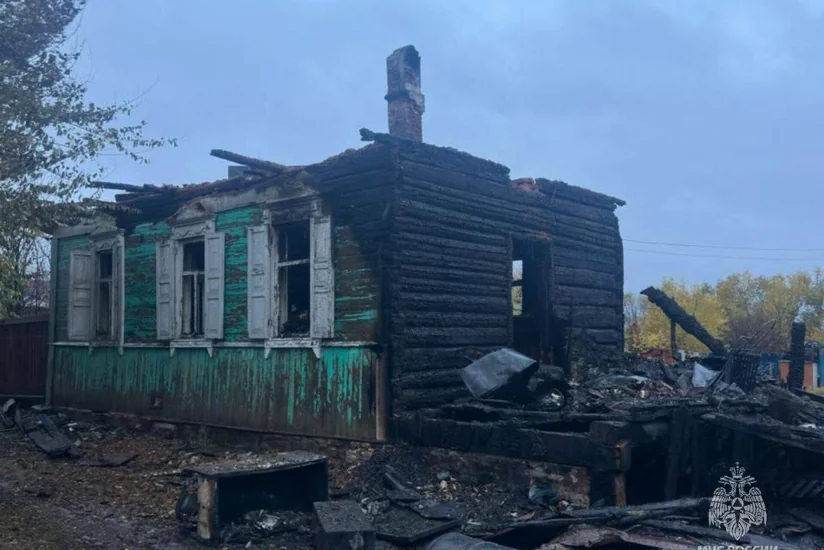 В Амурской области РФ при пожаре в жилом доме погибли женщина и трое детей