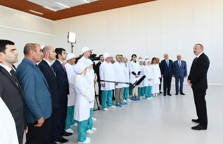Prezident İlham Əliyev Pirallahı Sənaye Parkında şpris istehsalı zavodunun açılışında iştirak edib - ƏLAVƏ OLUNUB