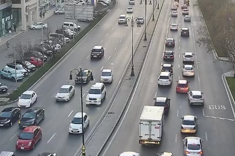 Bakının bir sıra yollarında tıxac müşahidə olunur