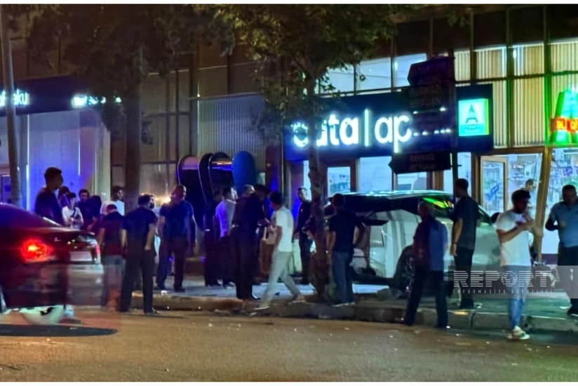 Gəncədə avtomobilin aptekə çırpılması nəticəsində xəsarət alanların vəziyyəti açıqlanıb - YENİLƏNİB