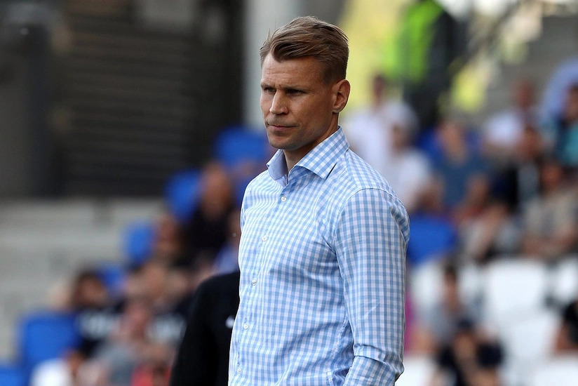 HİK Neftçi ilə oyundan əvvəl baş məşqçisi ilə müqaviləni uzadıb