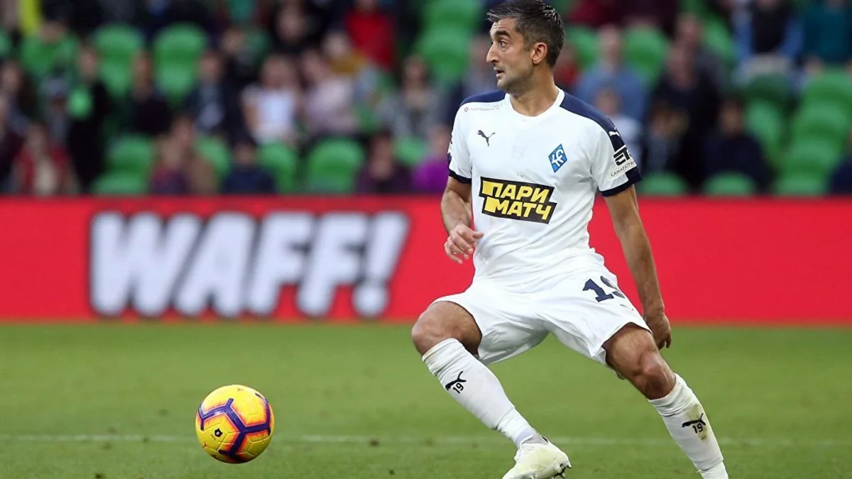 Aleksandr Səmədov karyerasını Azərbaycanda davam etdirə bilər