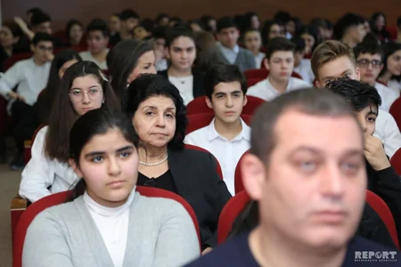 Bakı polisi məktəbliləri maarifləndirdi