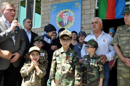 Şəhid Aqil Omarovun ailəsinə “Şücaətə görə” medalı təqdim edilib - FOTO