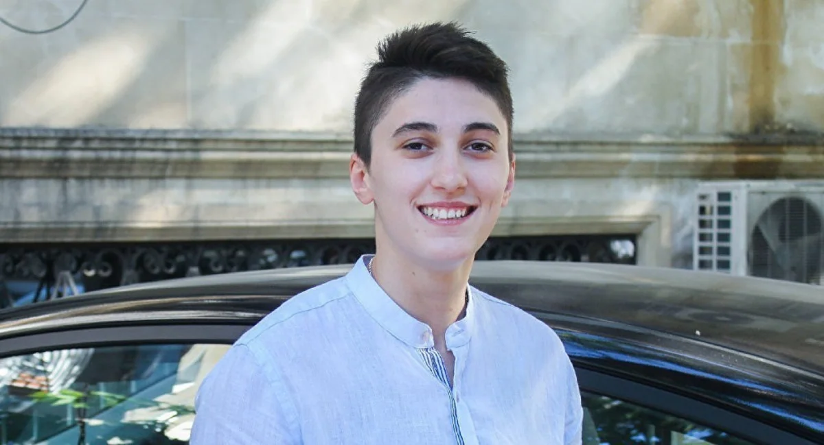 Bakıda tanınmış idmançının evindən 67 min manatlıq oğurluq edən qadına şərti cəza verilib