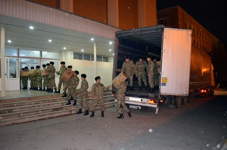 Müdafiə Nazirliyinin təşkilatçılığı ilə Türkiyəyə növbəti yardım göndərilib