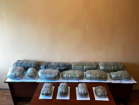 İrandan Azərbaycana 40 kiloqramdan çox narkotik keçirilməsinin qarşısı alınıb