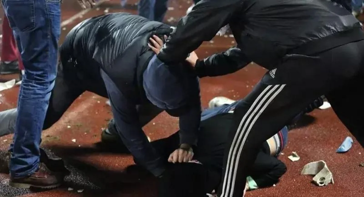 Mingəçevirdə məcburi köçkünlər arasında kütləvi dava olub: xəsarət alanlar var