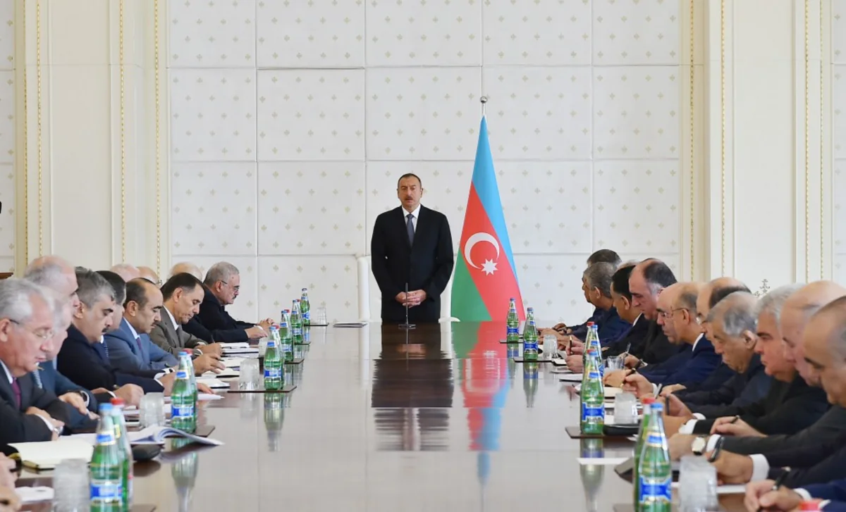 Prezident İlham Əliyev: İxrac bazarlarının araşdırılması istiqamətində ciddi işlər aparılmalıdır