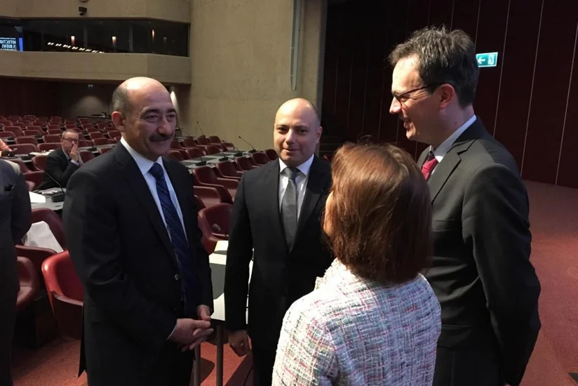 Əbülfəs Qarayev Cenevrədə beynəlxalq konfransda iştirak edir