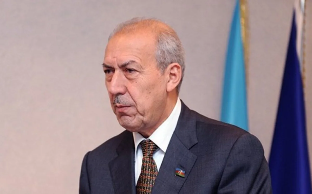 В Азербайджане водитель бывшего председателя партии избил несовершеннолетнюю