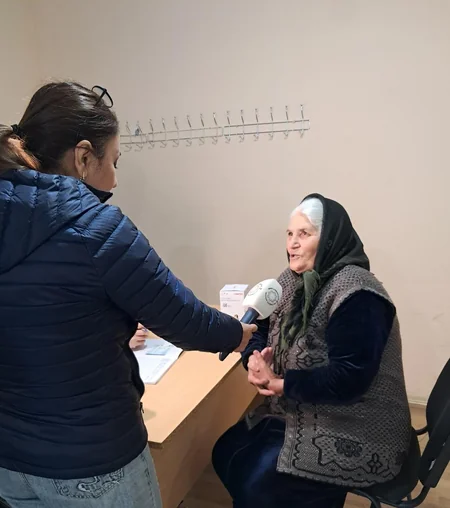 Qərbi Azərbaycandan deportasiya olunmuş qaçqınların tibbi müayinələri təşkil edilib
