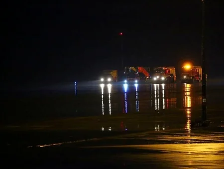 Almaniyada sürücü maşınla aeroport ərazisinə keçmək istəyib