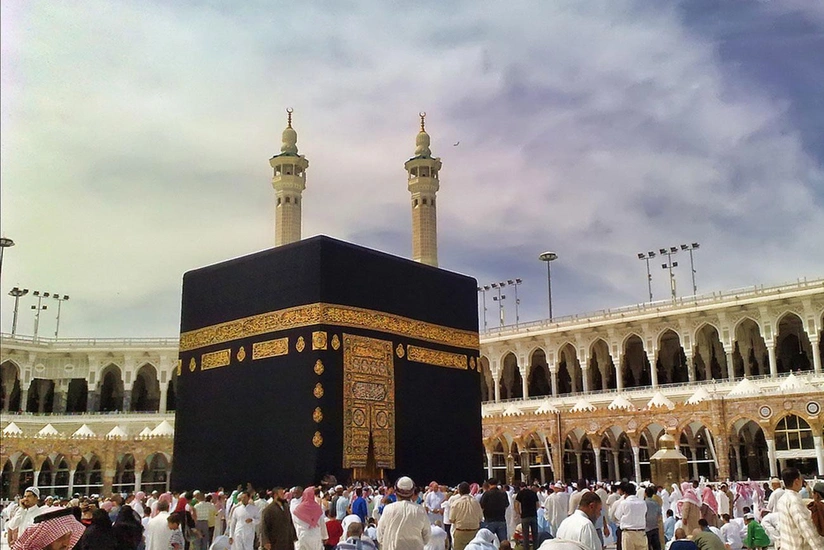 Bu gün Kəbənin örtüyü dəyişdirilib