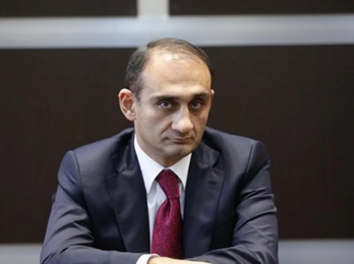 KİV: Dövlət Gəlirlər Komitəsinin keçmiş sədri Ermənistandan qaçıb
