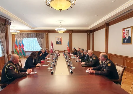 Azərbaycanla Latviya müdafiə sahəsində əməkdaşlıq sazişi imzalanıb