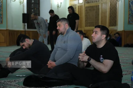 Bakıda Qədr gecəsi keçirilir – FOTOREPORTAJ