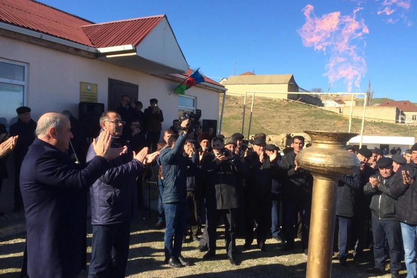 Qobustanın bir kəndinə təbii qaz verilib