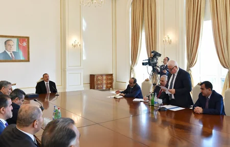 ​Prezident İlham Əliyevə Mətbuat Şurasının xüsusi mükafatı təqdim olunub - ƏLAVƏ OLUNUB
