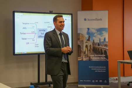 Посольство США продолжает поддерживать проект AccessBank