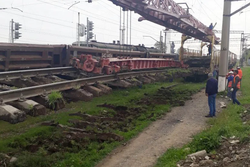 Şəmkir, Tovuz və Tatlı dəmir yolu stansıyalarının baş yolları əsaslı təmir olunur