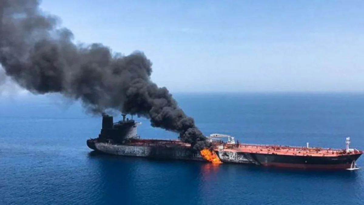 СБУ: Подорванный нефтяной танкер РФ  был полностью нагружен топливом