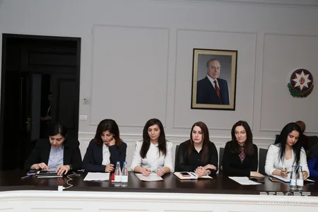 Sabahdan Bakı məktəblərinin I sinfinə elektron sistem vasitəsilə şagird qəbulu başlayır