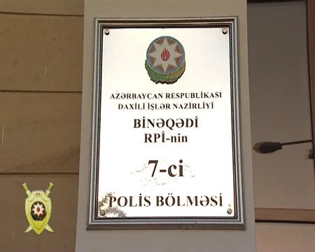Bakıda Belçika istehsalı olan tapançanı satmaq istəyən şəxsi polis saxlayıb