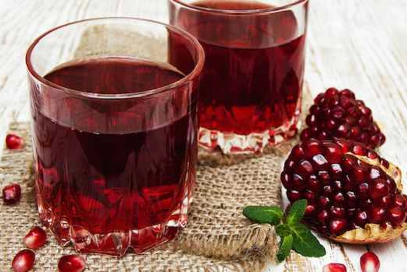 Pomegranate juice increases human lifespan