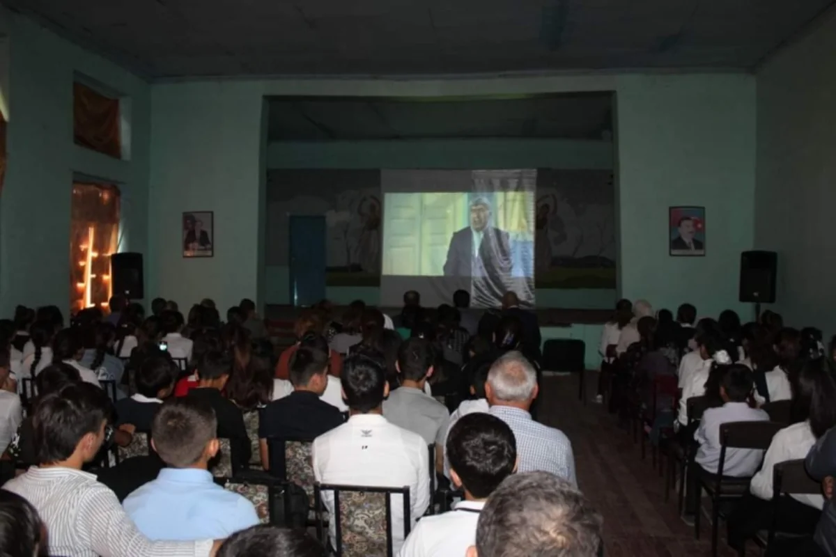 Sabirabadda Milli qəhrəmanlara həsr olunan filmlər nümayiş edilib