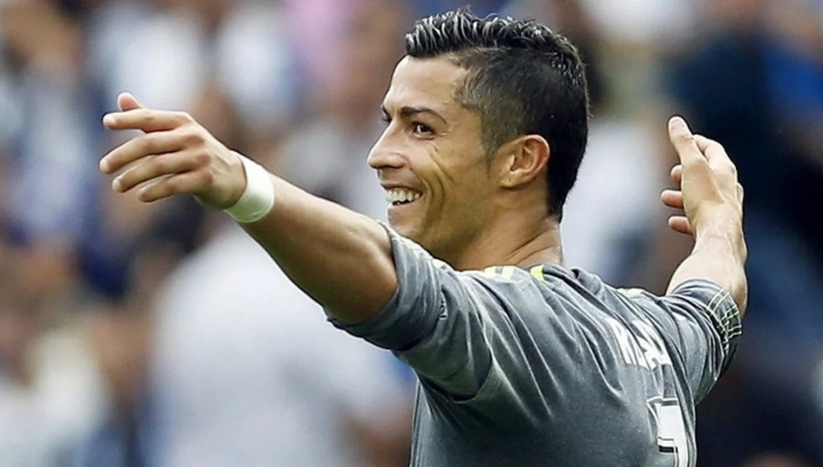 Ronaldo dünyanın ən yaxşı futbolçusu mükafatına layiq görülüb