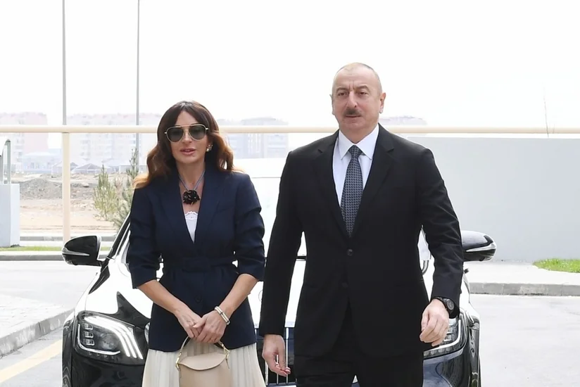 İlham Əliyev və Mehriban Əliyeva Hövsan yaşayış kompleksinin açılışında iştirak edib - YENİLƏNİB