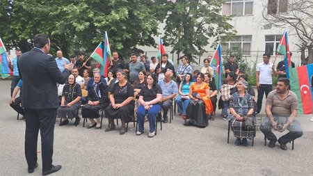 Növbəti köç karvanları Həsənriz və Sarıcalı kəndlərinə çatıb, açarlar təqdim olunub - VİDEO - YENİLƏNİB-2