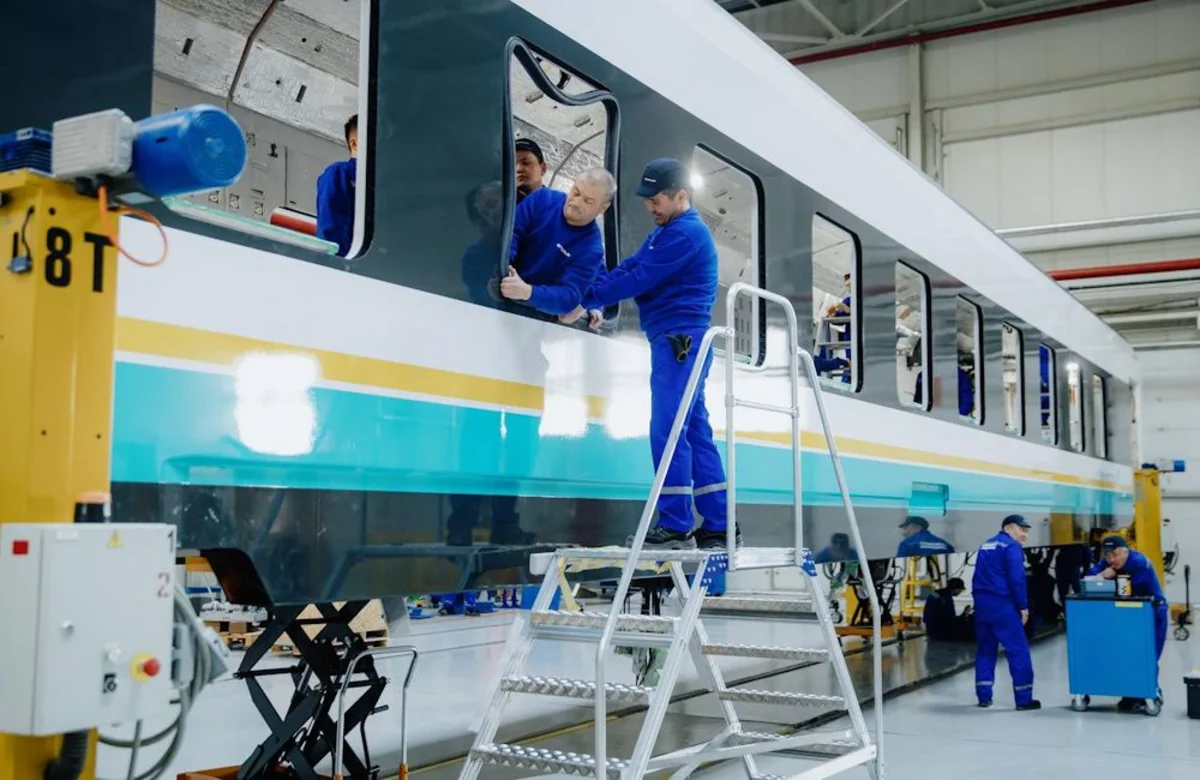 В Казахстане запущено серийное производство пассажирских вагонов Stadler