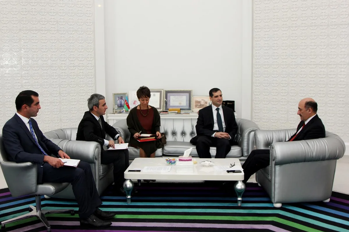 Əbülfəs Qarayev Türkiyənin yeni səfiri ilə görüşüb