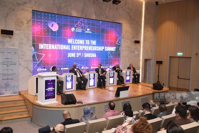 Şuşada keçirilən Beynəlxalq Sahibkarlar Forumunda ilk panel müzakirə aparılıb