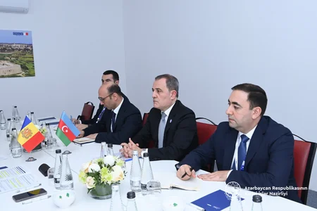 Azerbaijani, Andorran FMs mull prospects for bilateral cooperation