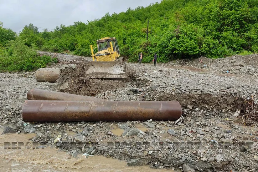 Şəkidə selin zərər vurduğu kəndlə əlaqə təmin edilib