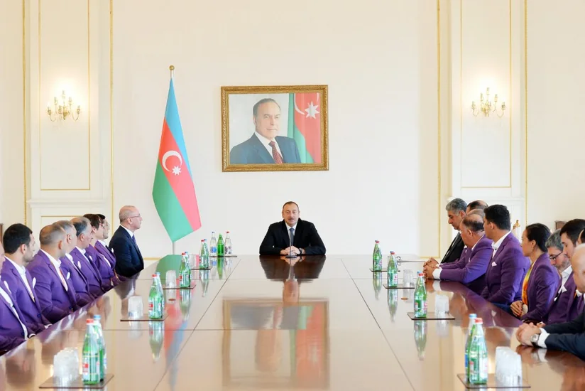 Президент Ильхам Алиев встретился со спортсменами, участвовавшими в XV летних Паралимпийских играх - ОБНОВЛЕНО