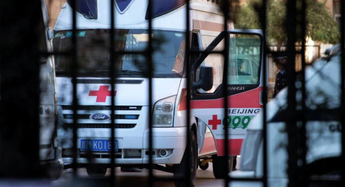 Çində qayanın hotelin üzərinə düşməsi nəticəsində 12 nəfər ölüb