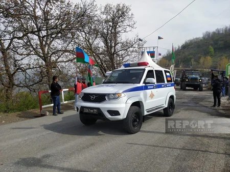 По дороге Ханкенди-Лачын беспрепятственно проехали автомобили миротворцев