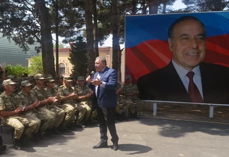 ​Milli Qurtuluş Günü hərbi hissələrdə təntənə ilə qeyd olunub