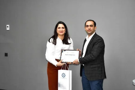 Sosial jurnalistika təlimləri yekunlaşıb, iştirakçılara sertifikatlar təqdim edilib