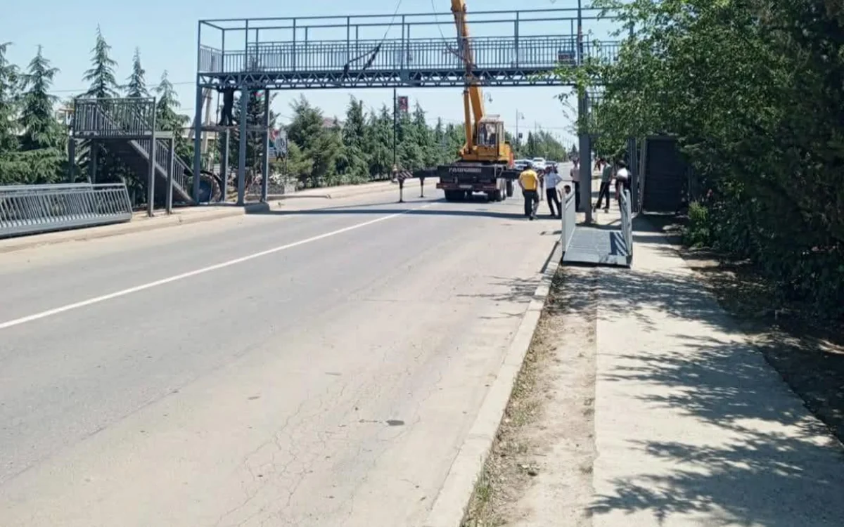Cəlilabadda ötən il avtoqəza nəticəsində sıradan çıxan yerüstü keçid bərpa olunub 