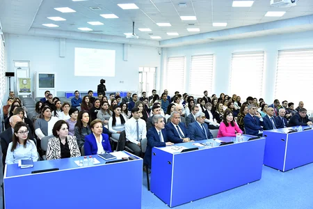 Heydər Əliyevin 100 illik yubileyinə həsr olunmuş elmi konfrans keçirilib