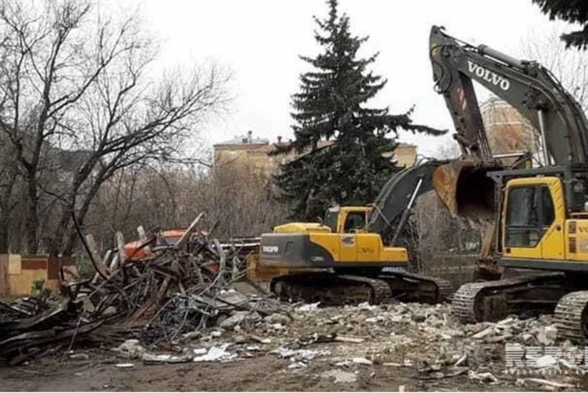 Moskvadakı Bakı kinoteatrı sökülüb - FOTO