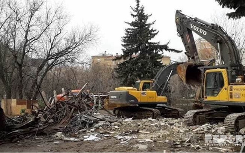 Moskvadakı Bakı kinoteatrı sökülüb - FOTO