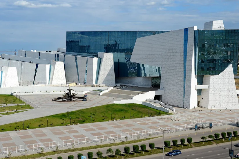 В Астане открылась выставка Азербайджан - жемчужина исламского мира